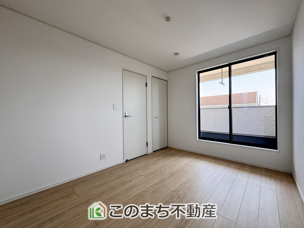 CRADLEGARDEN真岡市台町第10の洋室