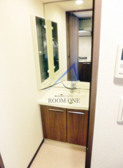 スカイコート押上壱番館の洗面所|洗面台です。