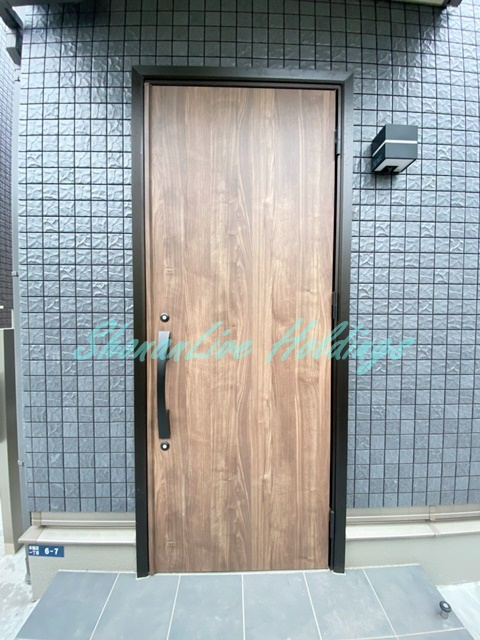 藤沢市本鵠沼１丁目の一戸建てのエントランス