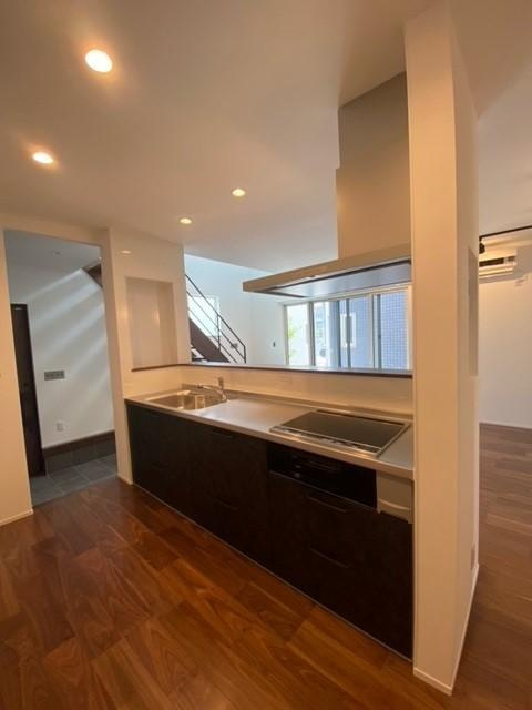 藤沢市本鵠沼１丁目の一戸建ての居間・リビング