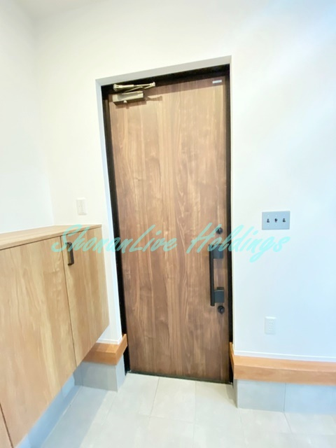 藤沢市本鵠沼１丁目の一戸建ての玄関