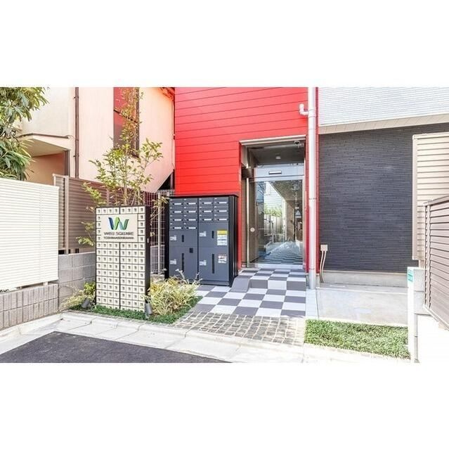 ウェルスクエア豊島千川のエントランス