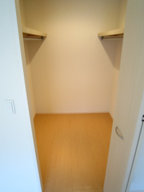 Douce　Fleur77の収納|ウォークインクローゼット