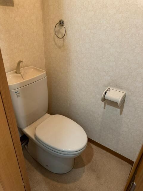 レジデンス戸田公園のトイレ|※同建物別部屋参考写真