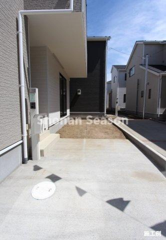 【現地画像あり】海老名市社家第16　全10棟　7号棟の庭|お庭スペースがあるので、家庭菜園なども楽しめますね◎