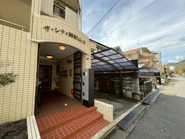 ザ・シティ御影山手のエントランス