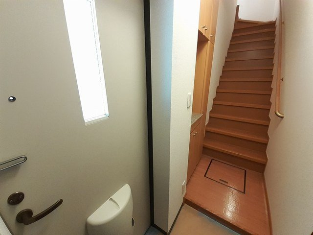 ジェルメスクエアの玄関|きれいな玄関です