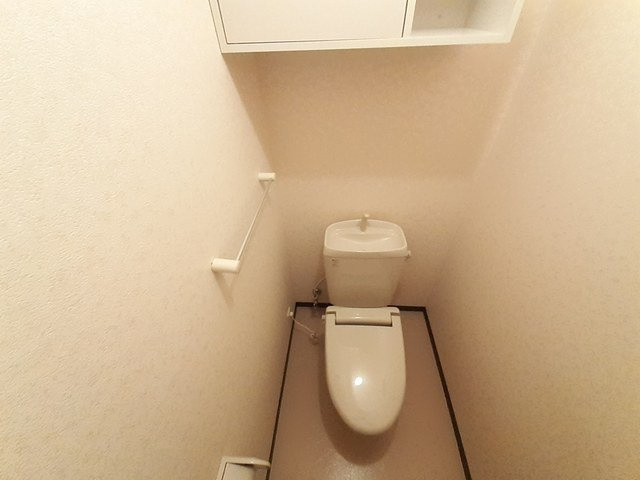 ジェルメスクエアのトイレ|ゆったりとした空間のトイレです