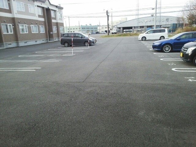 シュティールＡの駐車場|駐車場完備です