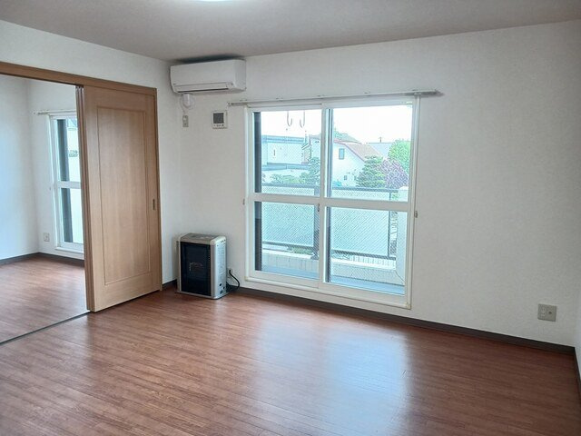 ベルグランデＡの居間・リビング|ゆったりとした居間です