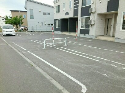 クレア・ド・ルーンの駐車場|カースペースがあります