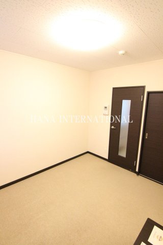 レオパレスヴィース泰光の居間・リビング