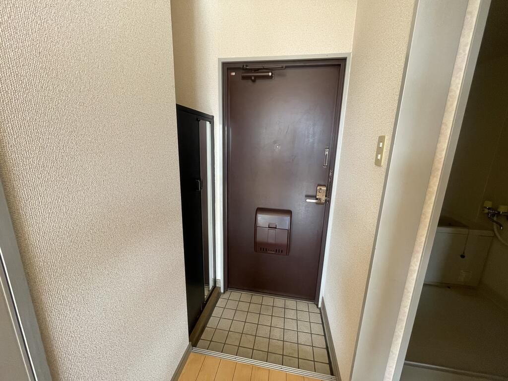 エクセレントクォーターの玄関