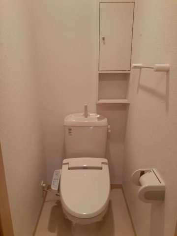 ブローテのトイレ|ゆったりとした空間のトイレです