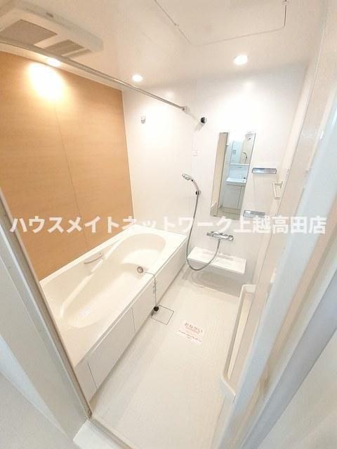 メルティー・アイⅣ　Ａの浴室|追焚機能付・１坪風呂
