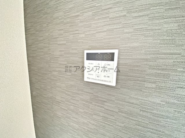 所沢市北秋津・全2棟　新築一戸建　1号棟の設備|給湯器リモコン