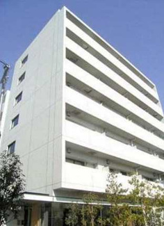 【外観】 | 鉄筋コンクリート造のガッチリとしたマンション。