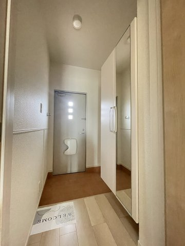 デリス・シャルマンⅡの玄関