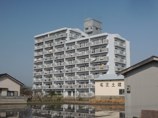 リッチ・ドゥ・阿南の外観