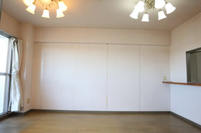 リッチ・ドゥ・阿南の居間・リビング