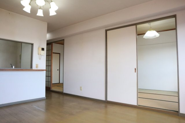 リッチ・ドゥ・阿南の居間・リビング