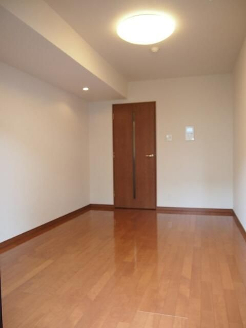 ルーブル早稲田六番館の寝室