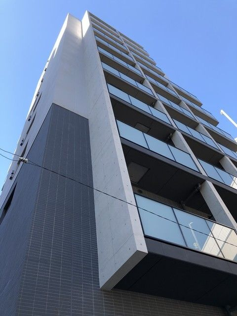 ＩＶＹ　ＷＥＳＴ