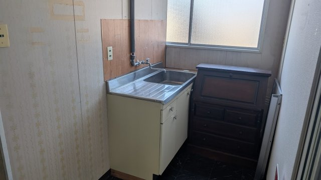 イーストビル2階貸事務所・倉庫のキッチン
