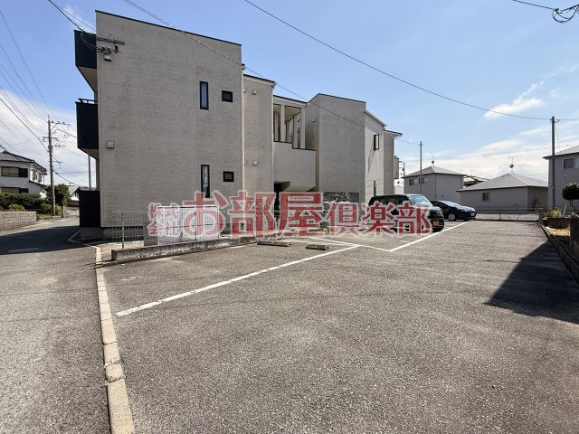 YOUR PLACE宮ノ陣の駐車場|駐車スペースもあります