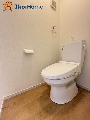 明石市藤江　新築戸建のトイレ|【ホームページに現地動画掲載中】●年中無休：当日予約可●トイレが2か所あるので夜中もや朝も楽ちん。