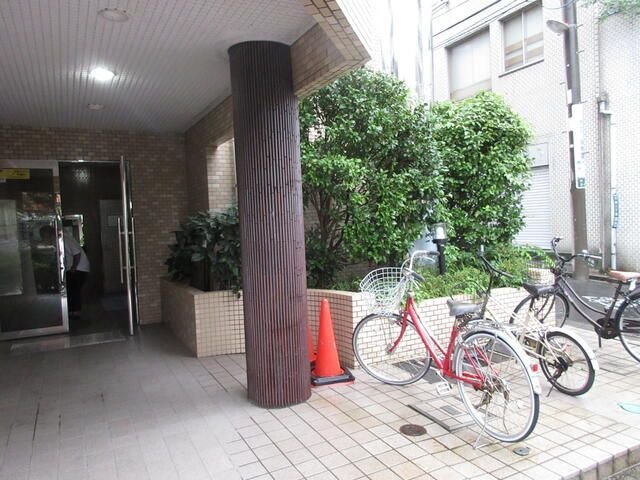 日神パレステージ西大島のエントランス