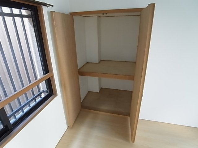 神戸市兵庫区上沢通６丁目の賃貸マンションの収納|クローゼット