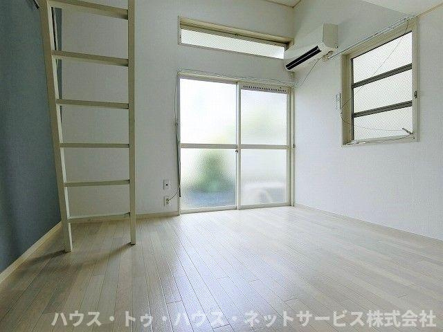 ジュネパレス松戸第８４の居間・リビング