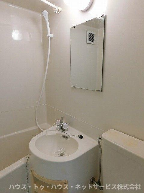 ジュネパレス松戸第８４の浴室