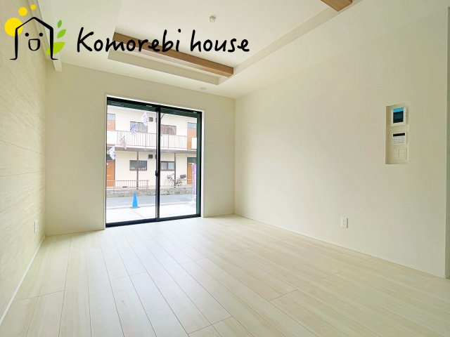 鴻巣市吹上本町　3期　新築一戸建て　グラファーレ　02の居間・リビング|こちらの居間で趣味の時間をお楽しみください