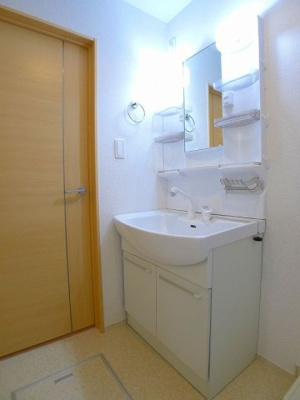 【洗面所】 | ラリュールＡ