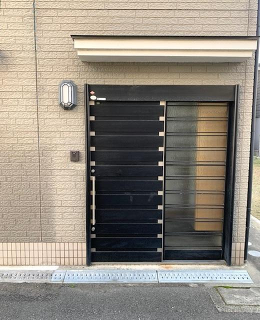 朝日町　中古一戸建ての玄関|■物件内覧・資金計画相談・住宅ローン相談、リフォーム相談、お問合せ受付中■
※当日・翌日のご内覧、ご相談はお電話でのお問合せがスムーズです！