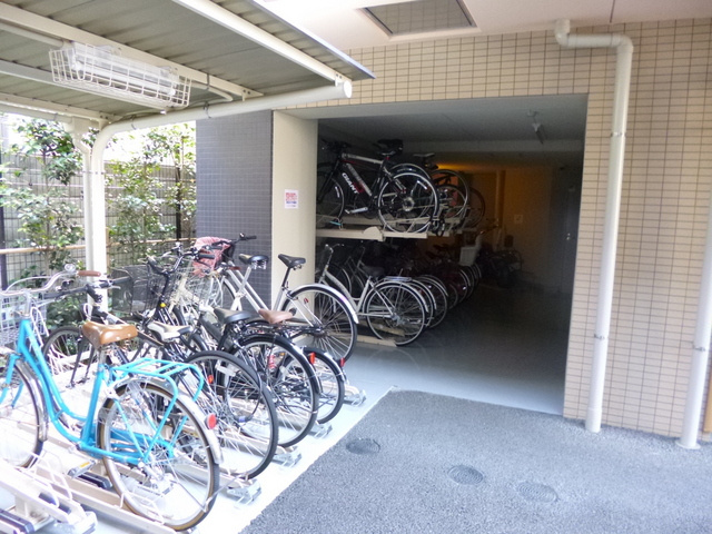 ステージファースト東十条のその他共用部分|駐輪場も付いてます