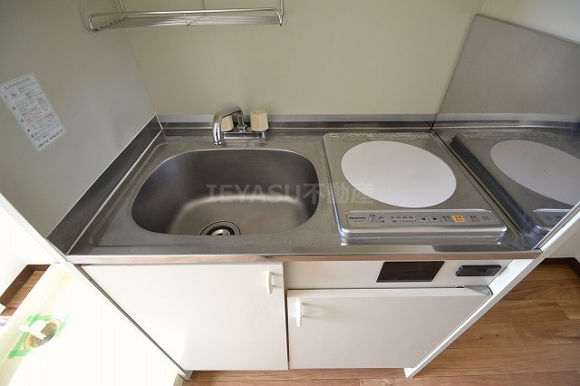 サテライト観音のキッチン