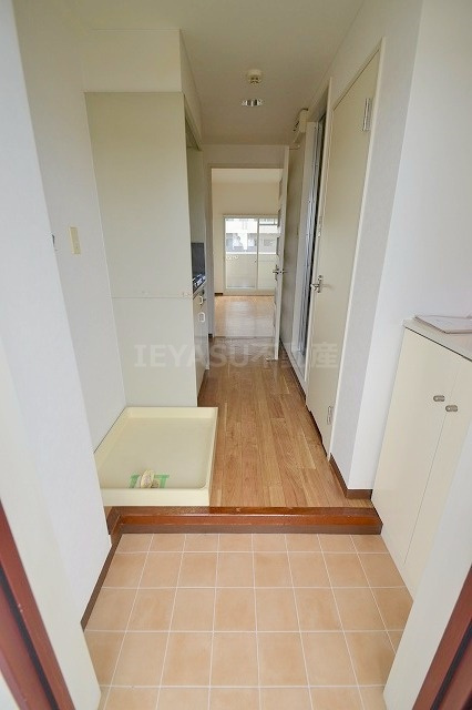 サテライト観音の玄関