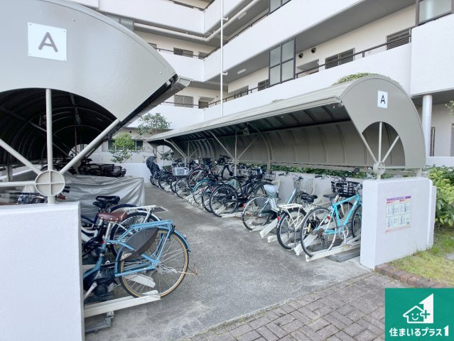 パームスクエアジェームス山の駐輪場|共用部（駐輪場）