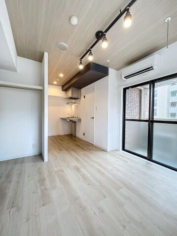 スカイコート新宿曙橋の居間・リビング
