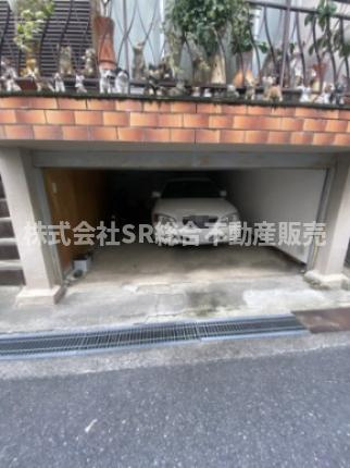 横枕西中古戸建の駐車場|現在賃貸中ですが、実際に中を見ていただければイメージは変わると思います！
是非一度ご内覧下さいませ！