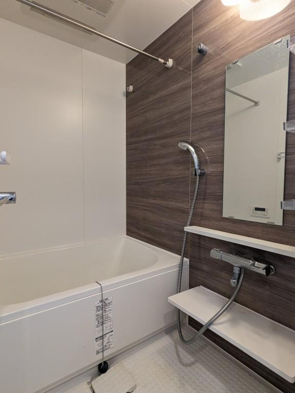 小西ビルの浴室