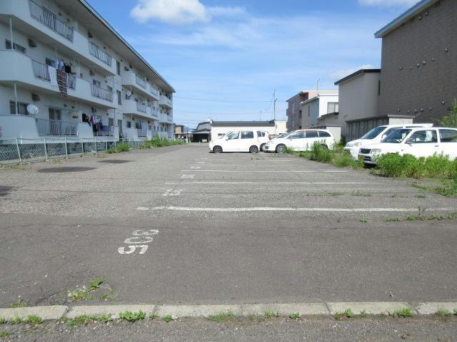 なかむらマンションの駐車場