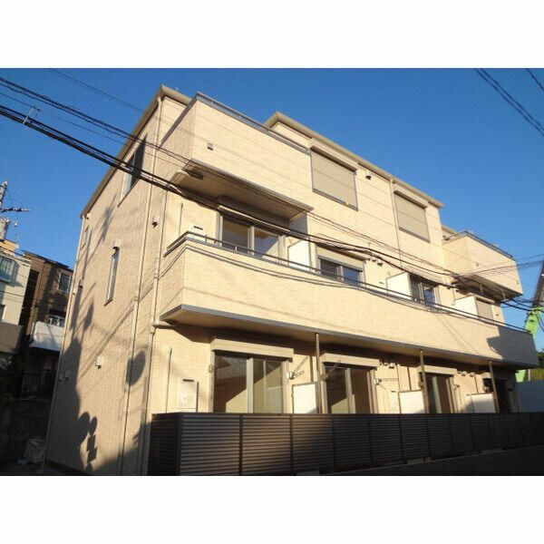 ヴェルデストゥーディオ