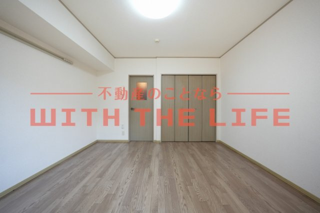 メゾン千本杉【キャッシュバック対象物件】の洋室|個人の部屋や寝室として使える洋室です