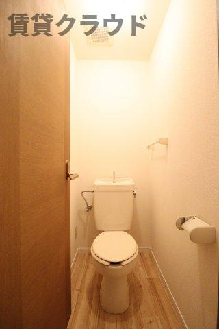 メゾンボナール　Ｆのトイレ|落ち着いた色調のトイレです