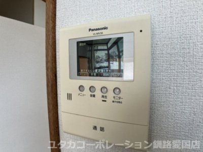 【防犯設備】 | ◆収益物件◆宮本1丁目3-52借家 | モニター付きで急な来客にも安心して対応できますね☆