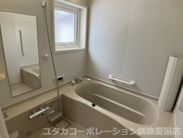 【浴室】 | ◆収益物件◆宮本1丁目3-52借家 | ゆったりとバスタイムを過ごせそうです…☆